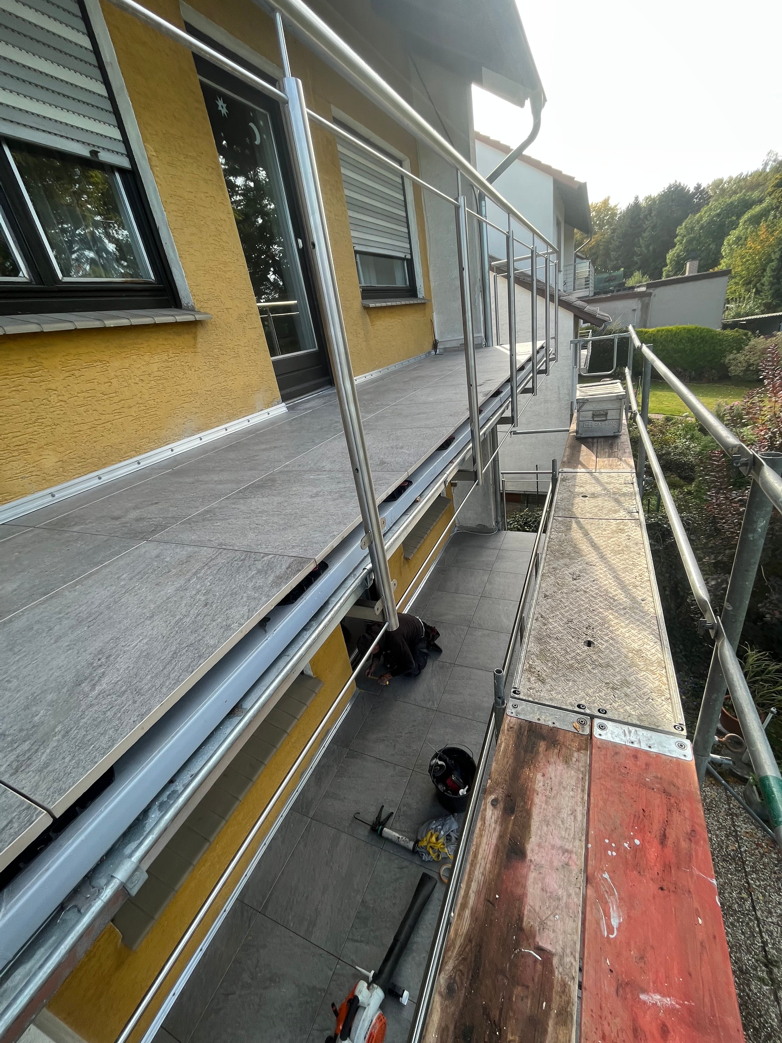 Verlegung einer neuen Terrassenfläche